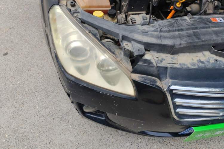 Used Bestune B50 2013 1.6L manual Comfort trim level Right Front Headlight