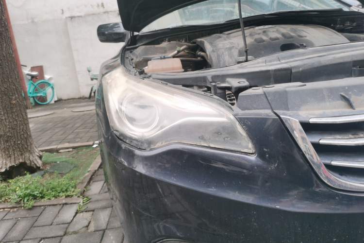Used Bestune B50 2013 1.6L manual Comfort trim level Right Front Headlight