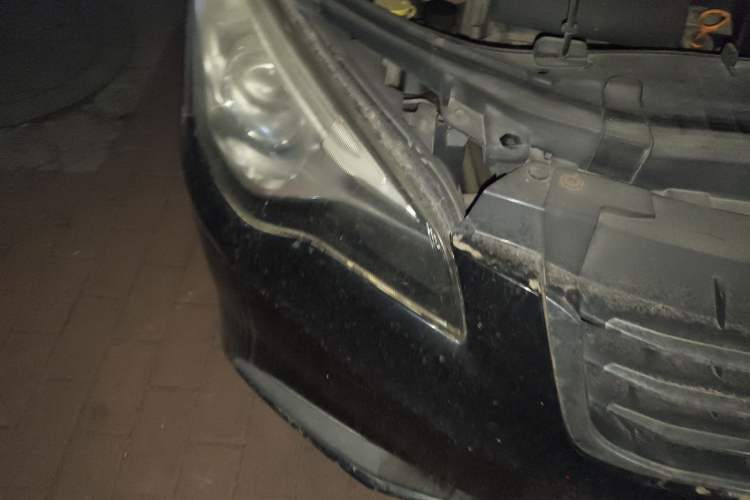 Used Bestune B50 2013 1.6L automatic luxury version Right Front Headlight