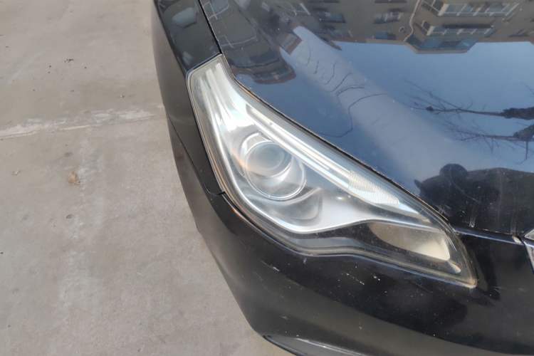 Used Bestune B50 2013 1.6L manual Comfort trim level Right Front Headlight