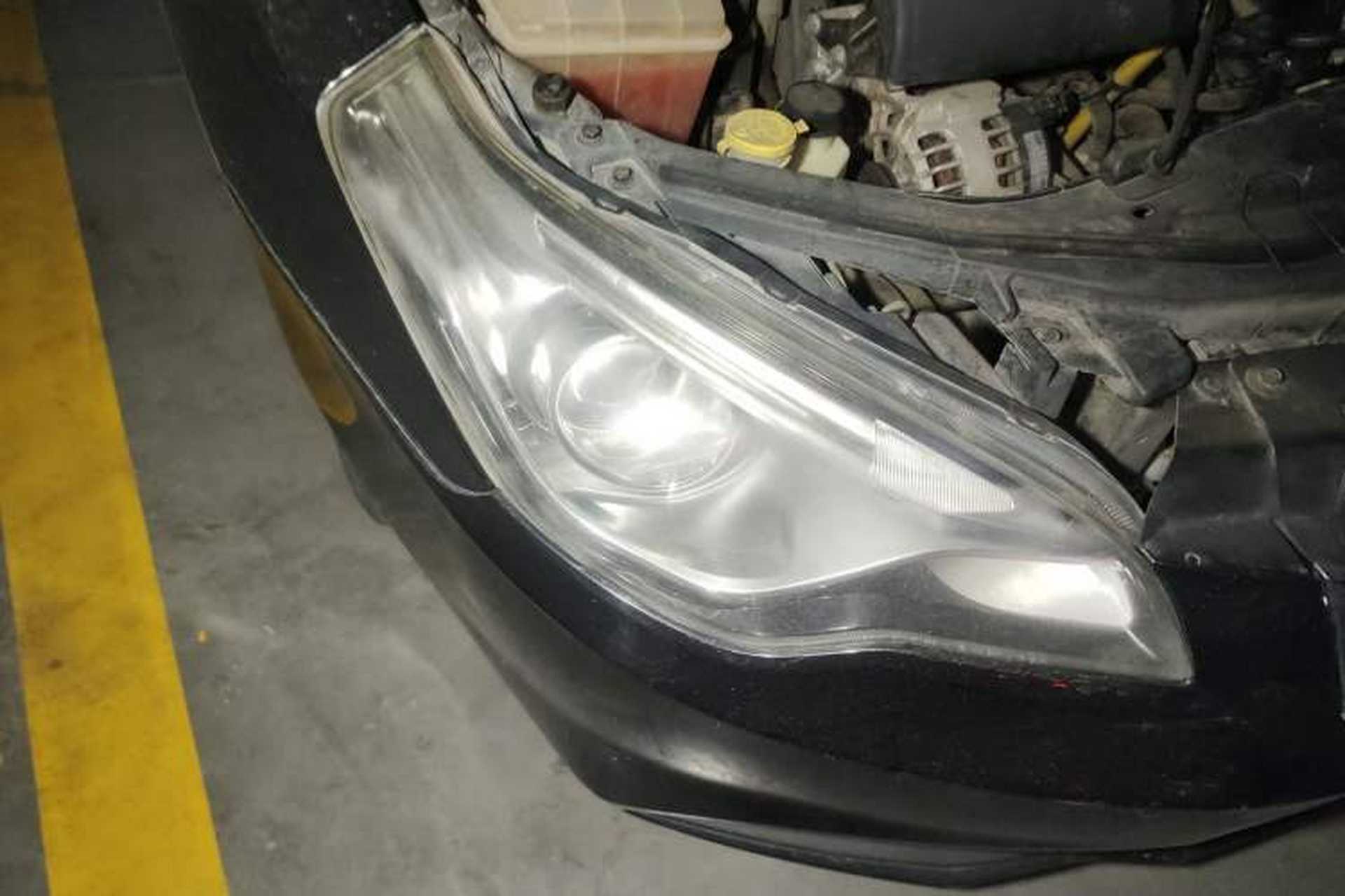 Used Bestune B50 2013 1.6L automatic luxury version Right Front Headlight
