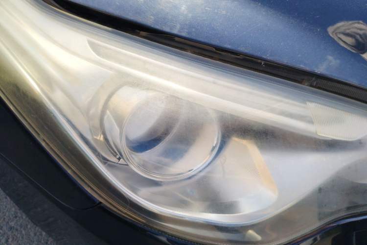 Used Bestune B50 2013 1.6L automatic luxury version Right Front Headlight