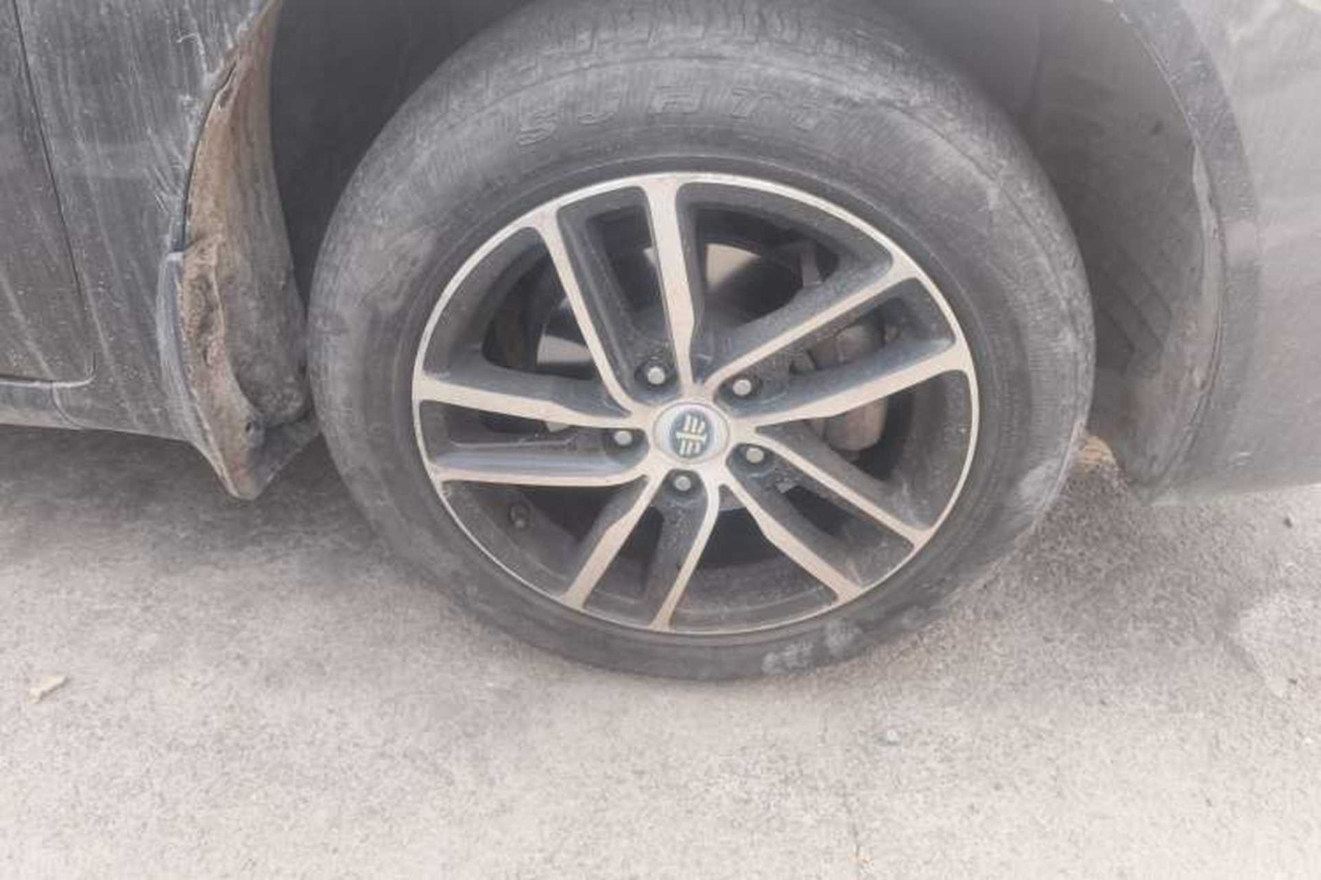 Used Bestune B50 2013 1.6L Manual Prestige Edition Right Front Wheel Hub