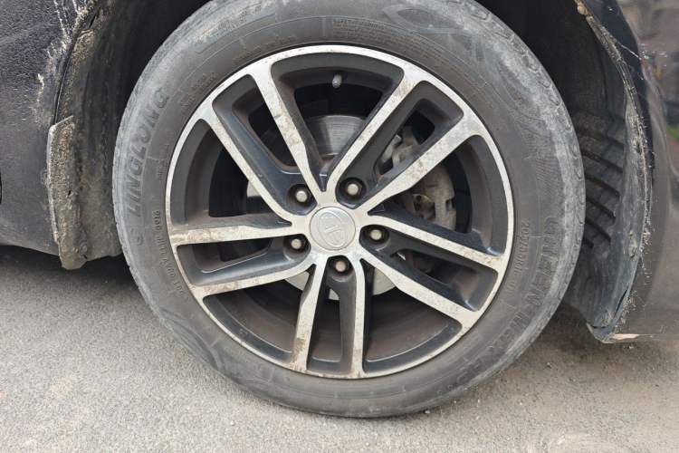 Used Bestune B50 2013 1.6L manual luxury version Right Front Wheel Hub