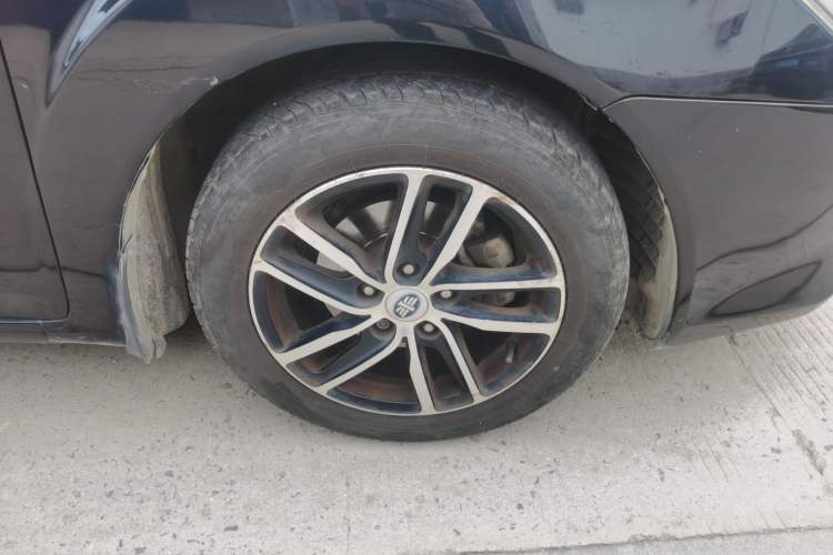 Used Bestune B50 2013 1.6L manual Comfort trim level Right Front Wheel Hub