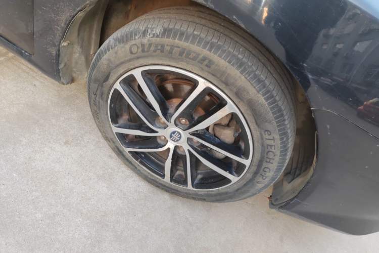 Used Bestune B50 2013 1.6L manual Comfort trim level Right Front Wheel Hub