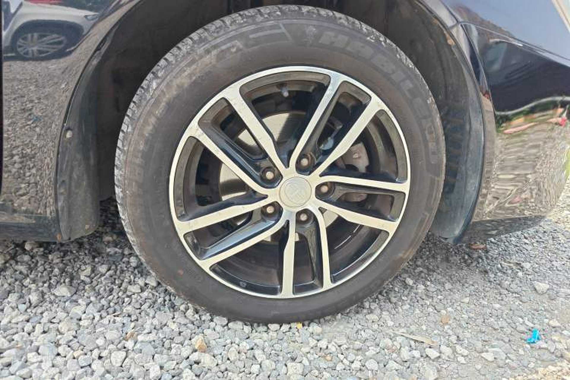 Used Bestune B50 2013 1.6L manual luxury version Right Front Wheel Hub