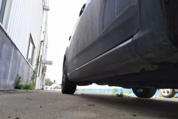 Used Bestune B50 2013 1.6L manual Comfort trim level Right Side Sill