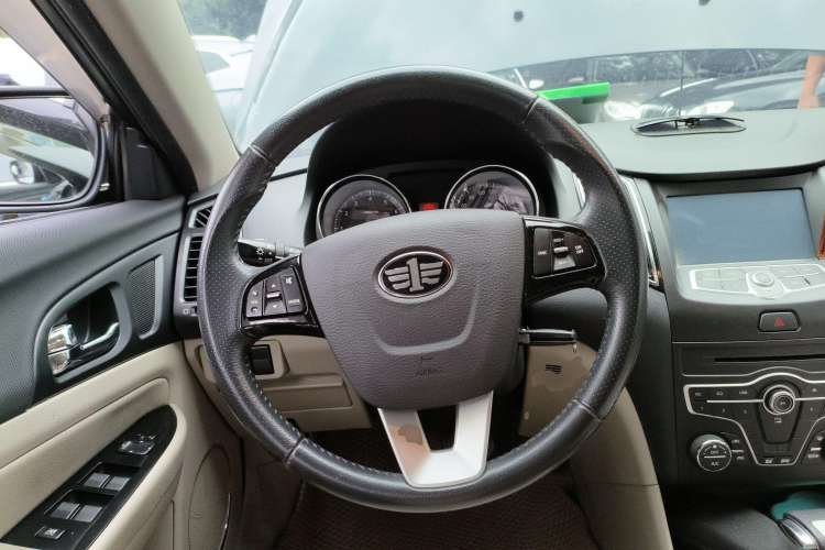 Used Bestune B50 2013 1.6L automatic luxury version Steering Wheel
