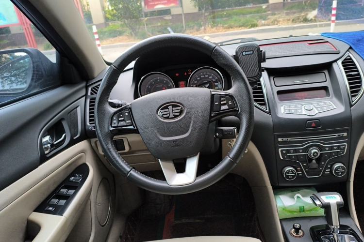 Used Bestune B50 2013 1.6L automatic luxury version Steering Wheel