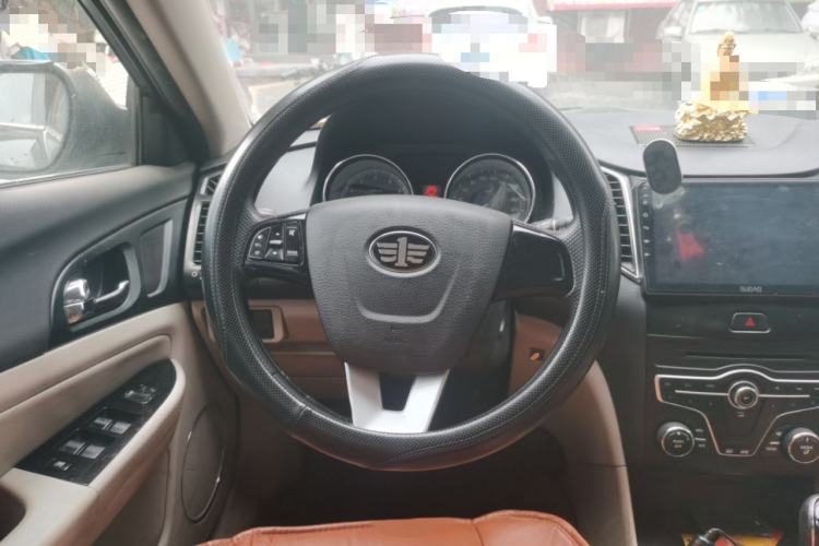 Used Bestune B50 2013 1.6L manual Comfort trim level Steering Wheel