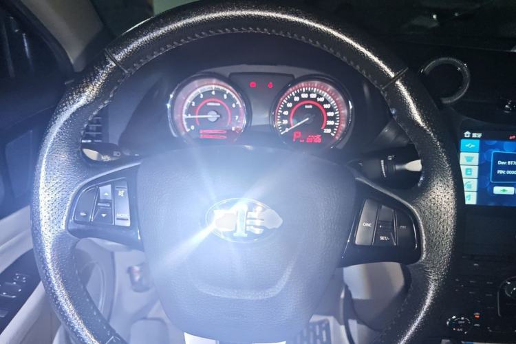 Used Bestune B50 2013 1.6L automatic luxury version Steering Wheel