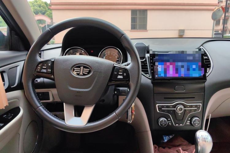 Used Bestune B50 2013 1.6L manual luxury version Steering Wheel