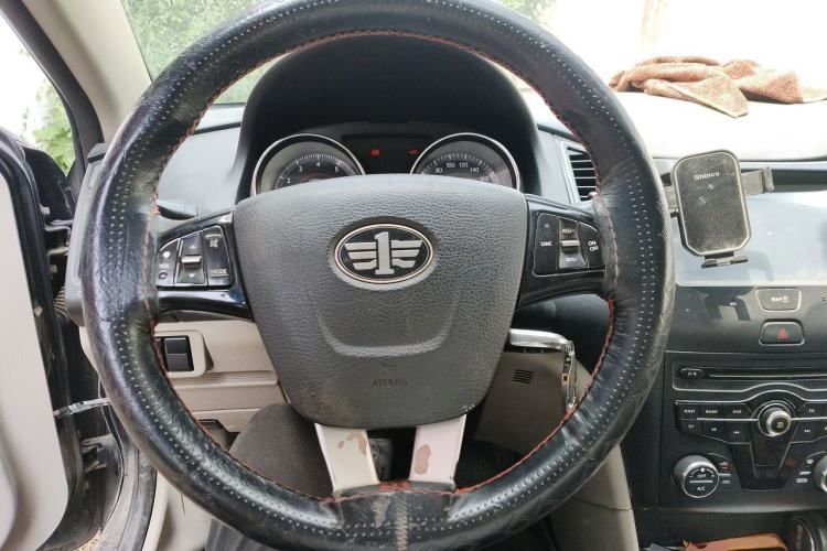 Used Bestune B50 2013 1.6L manual luxury version Steering Wheel