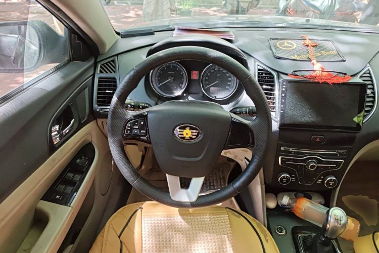 Used Bestune B50 2013 1.6L manual Comfort trim level Steering Wheel