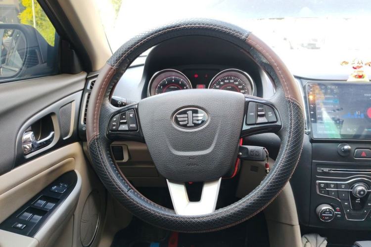 Used Bestune B50 2013 1.6L automatic luxury version Steering Wheel