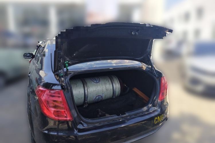Used Bestune B50 2013 1.6L manual luxury version Trunk