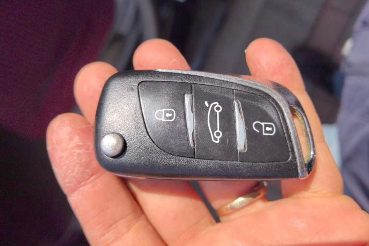 Used Bestune B50 2013 1.6L manual Comfort trim level Vehicle Key
