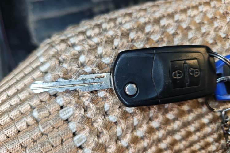 Used Bestune B50 2013 1.6L automatic luxury version Vehicle Key