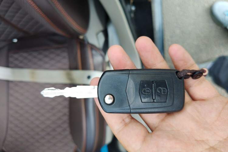 Used Bestune B50 2013 1.6L automatic luxury version Vehicle Key