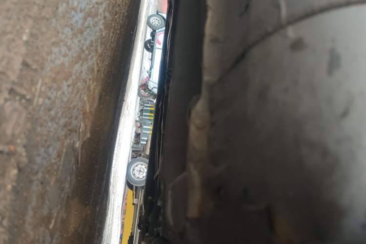 Used Bestune B50 2013 1.6L manual Comfort trim level Chassis Front Right