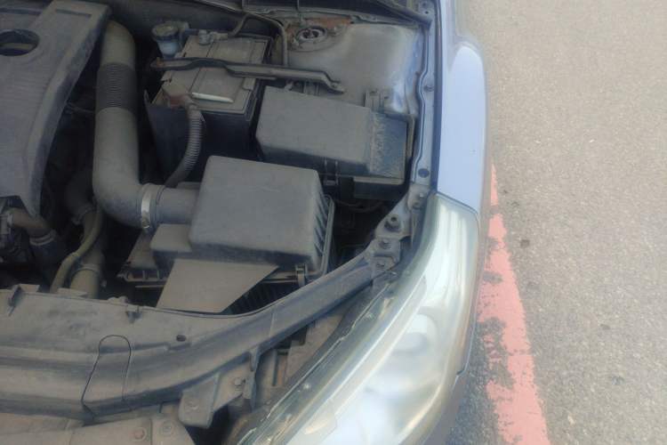 Used Bestune B50 2013 1.6L manual luxury version Engine Bay Left