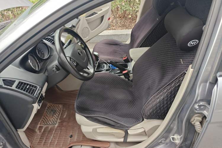 Used Bestune B50 2013 1.6L manual Comfort trim level Left Front Seat