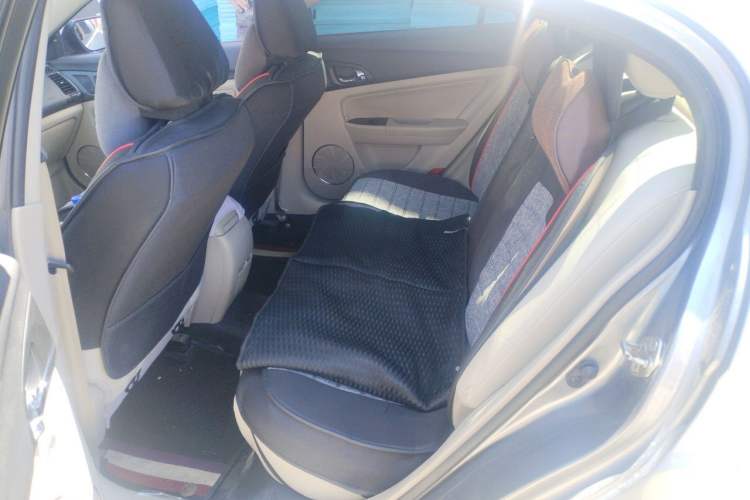 Used Bestune B50 2013 1.6L manual luxury version Left Rear Seat