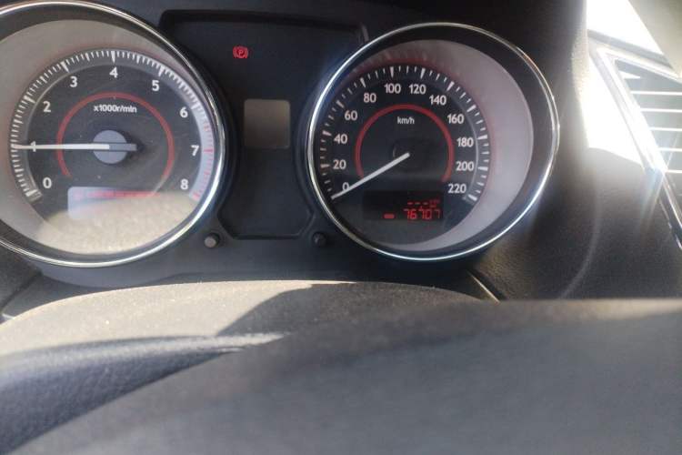 Used Bestune B50 2013 1.6L manual luxury version Odometer Close Up