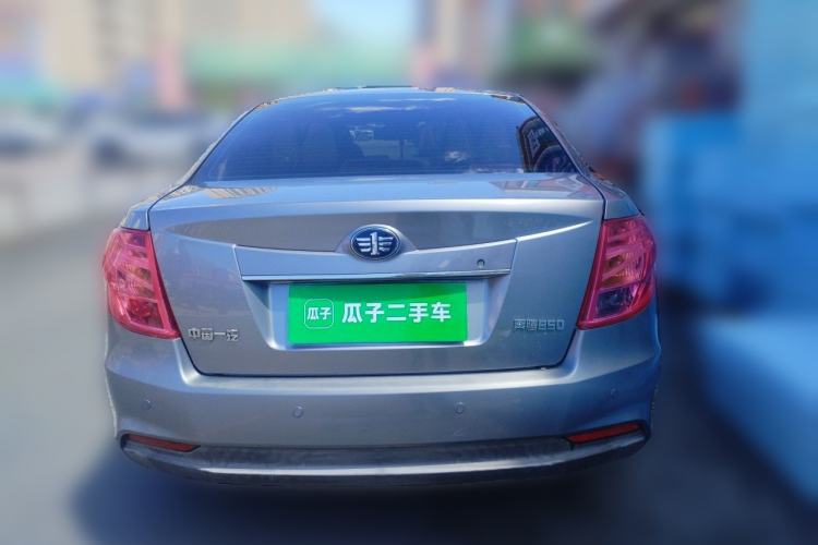 Used Bestune B50 2013 1.6L manual luxury version Rear
