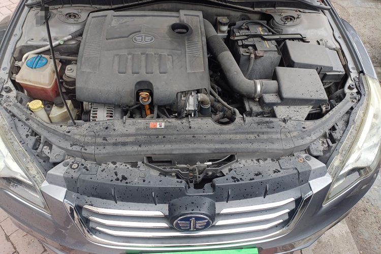 Used Bestune B50 2013 1.6L manual luxury version Engine Bay
