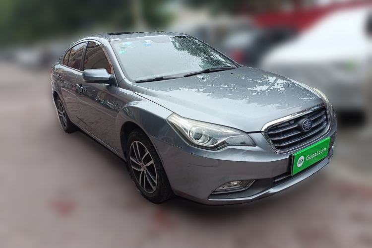 Used Bestune B50 2013 1.6L manual luxury version Front Right 45 Deg