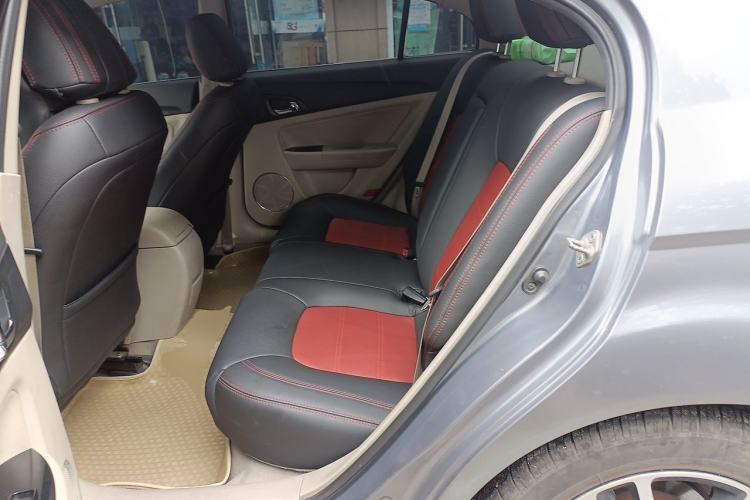 Used Bestune B50 2013 1.6L manual luxury version Left Rear Seat