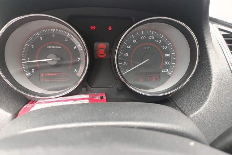 Used Bestune B50 2013 1.6L manual luxury version Odometer Close Up