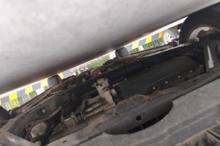 Used Bestune B50 2013 1.6L manual luxury version Chassis Front