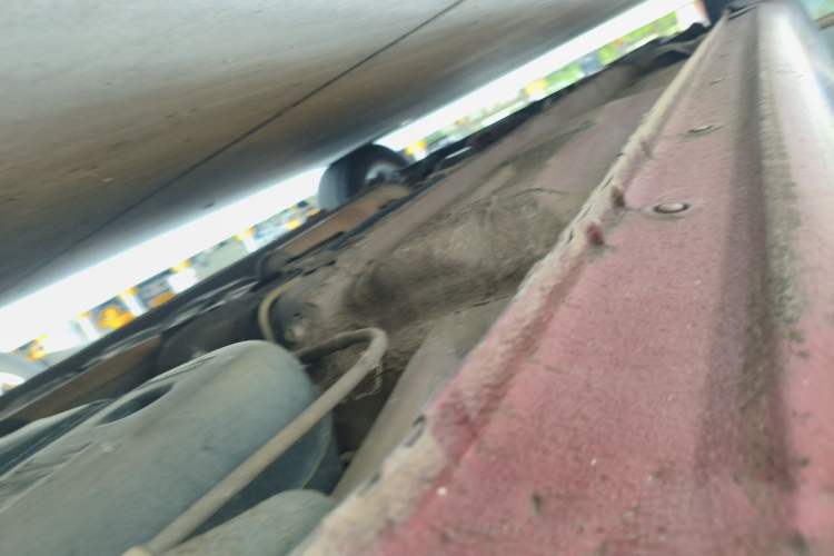 Used Bestune B50 2013 1.6L manual luxury version Chassis Front Left