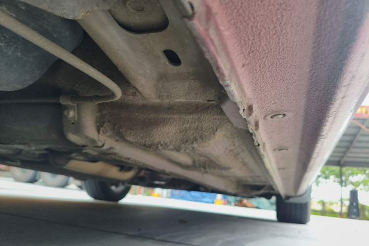 Used Bestune B50 2013 1.6L manual luxury version Chassis Front Right