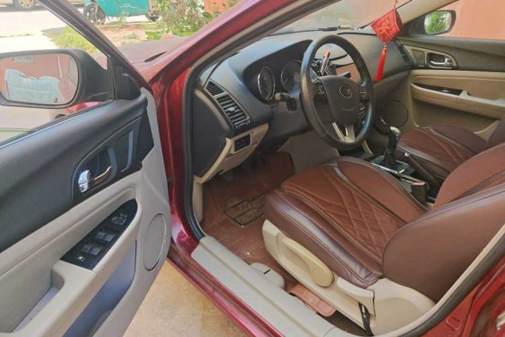 Used Bestune B50 2013 1.6L manual luxury version Driver Seat