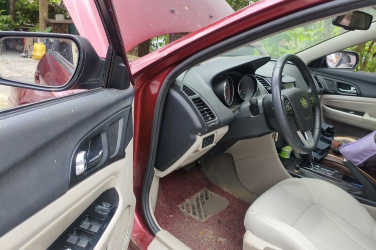 Used Bestune B50 2013 1.6L automatic luxury version Driver Seat
