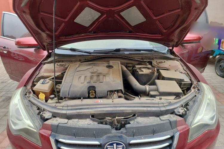 Used Bestune B50 2013 1.6L manual luxury version Engine Bay