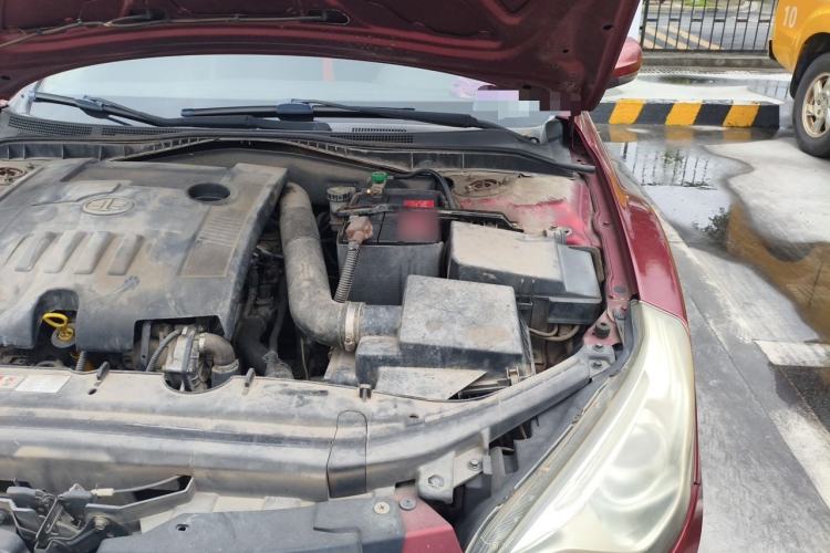 Used Bestune B50 2013 1.6L manual luxury version Engine Bay Left