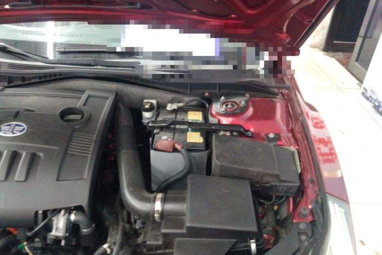 Used Bestune B50 2013 1.6L manual luxury version Engine Bay Left