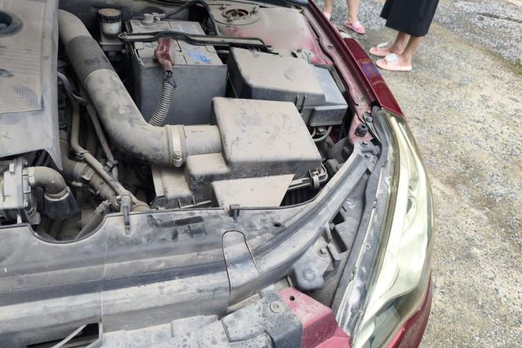 Used Bestune B50 2013 1.6L automatic luxury version Engine Bay Left