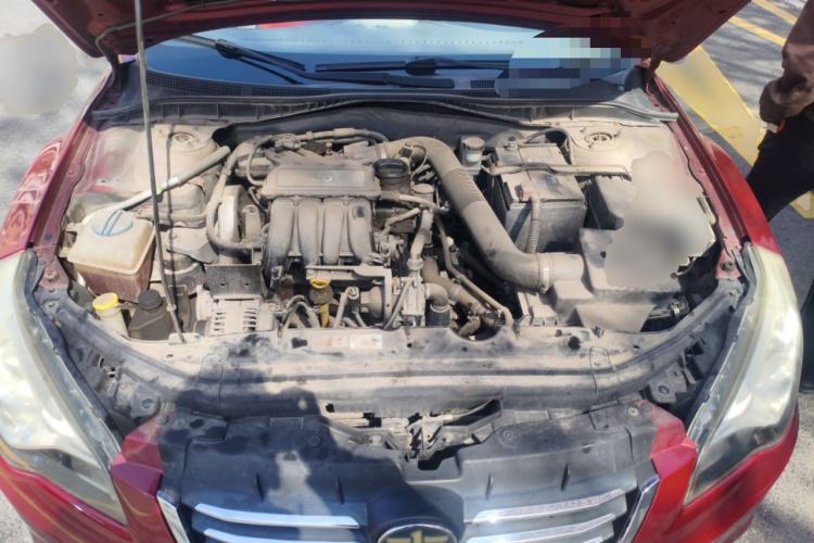 Used Bestune B50 2013 1.6L manual Comfort trim level Engine Bay