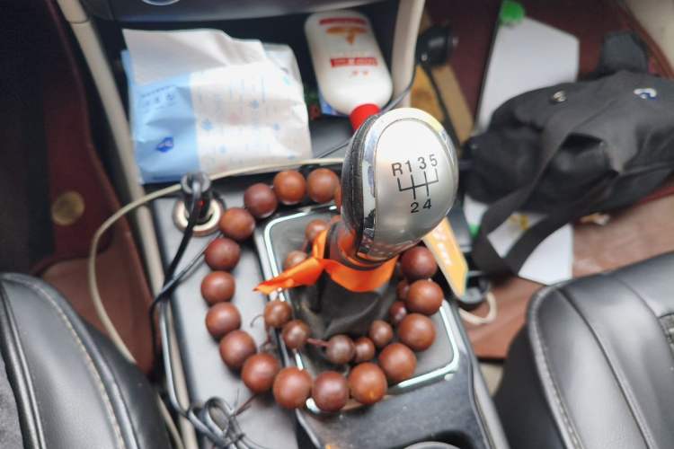 Used Bestune B50 2013 1.6L manual luxury version Gear Lever