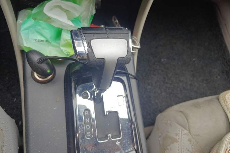 Used Bestune B50 2013 1.6L automatic luxury version Gear Lever