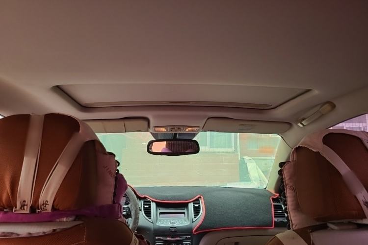 Used Bestune B50 2013 1.6L manual luxury version Headliner