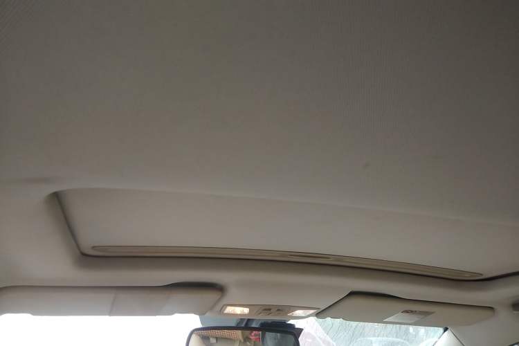 Used Bestune B50 2013 1.6L automatic luxury version Headliner