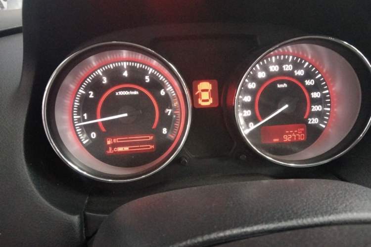 Used Bestune B50 2013 1.6L manual luxury version Instrument Cluster