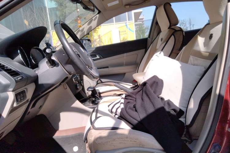 Used Bestune B50 2013 1.6L automatic luxury version Left Front Seat